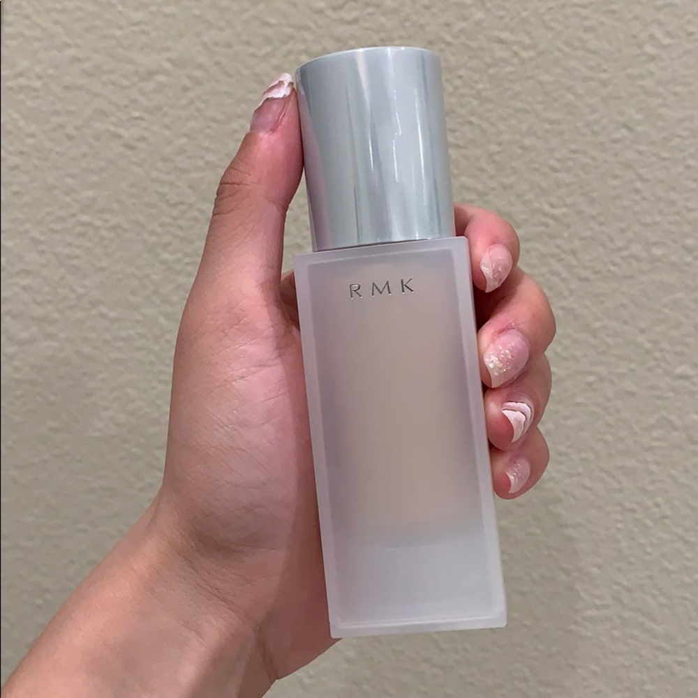 RMK Gel Creamy Foundation 101